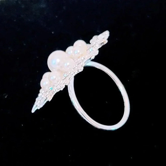 Scarf Holder Accessory Ring NWOT Silver Tone Rhinestones Faux Pearl 2 1/4" - Picture 3 of 3